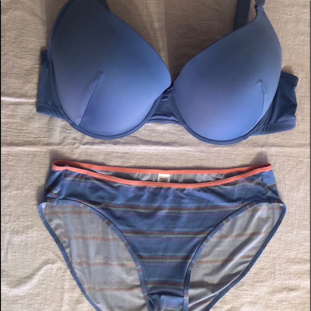 Bra and underwear set NWOT